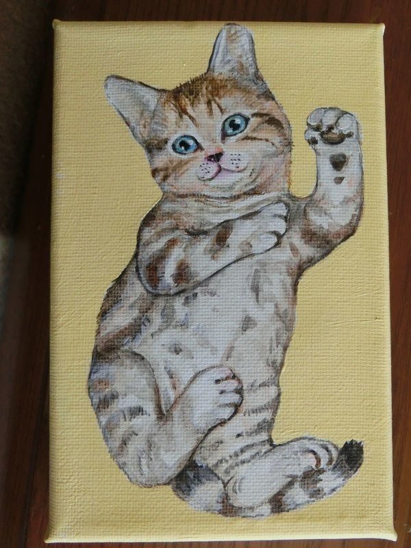 踊る子猫？マイケルかもしらん。葉書大のキャンバスにアクリル画ですよ。むっちむちやでｗ