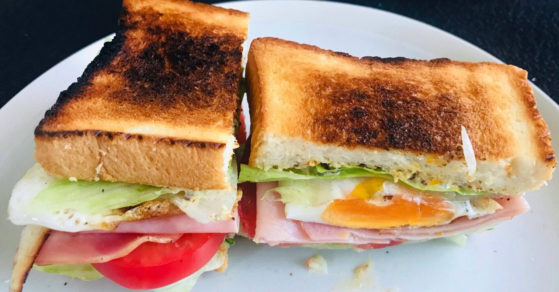 レシピ 目玉焼きにハムを挟んだ朝食サンドイッチ ぽん Note