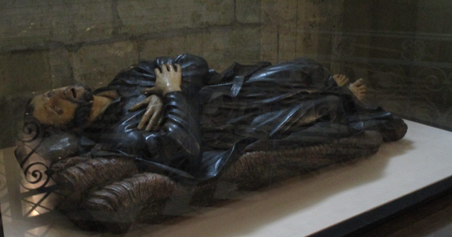 チリ、やさしさの向こう側から見守る聖フランシスコ・ザビエル像｜世界