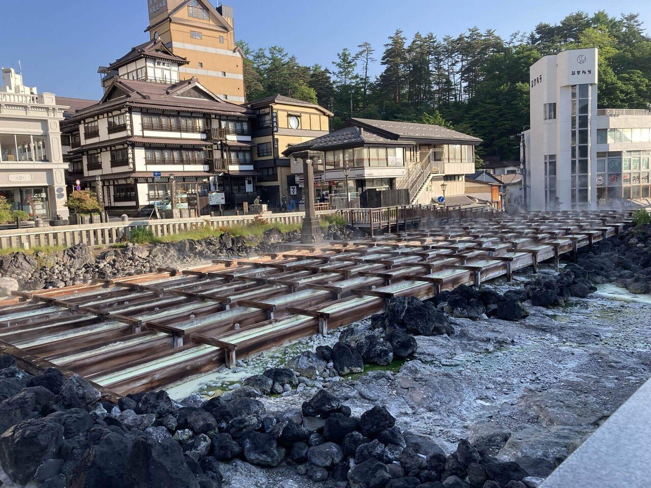 おはようございます 草津町は 明日からしばらく天気が悪くなるようです 今日もお客様に喜んでいただけるように 明るく元気に働きます 帰ったらnote書くぞ よろしくお願い致します おはよう どーやち 人間関係アドバイザー Note