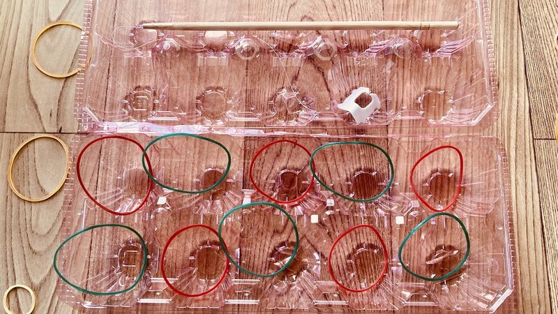 密にならない高齢者手作りレクアイデア 食パンの袋をとめるやつ 割り箸 糸 輪ゴム 卵のパック 釣りゲーム ソロレクリエーション 介護士のchibiike Note