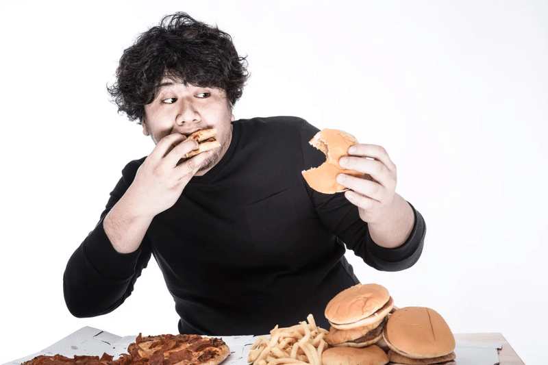 大食い　食事　男