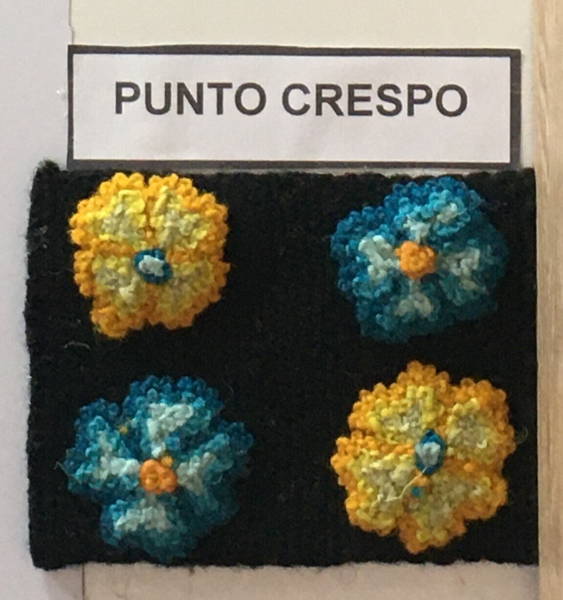 ペルーの民藝 アヤクーチョの織物＆刺繍｜オシャラ