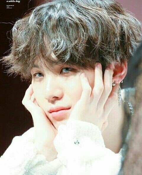 BTS ミン・ユンギという男にどうしようもなく惹かれる理由|녀녀 BTS ミン・ユンギという男にどうしようもなく惹かれる理由|녀녀