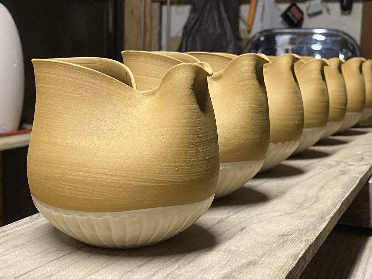 とっくり （一輪挿し？） 徳利 底面に銘らしきものはございます 徳利の