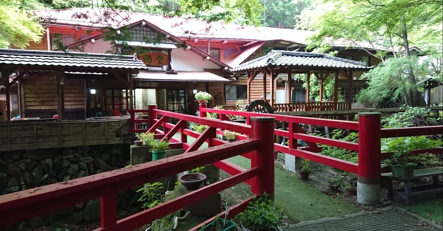 霧 積 温泉