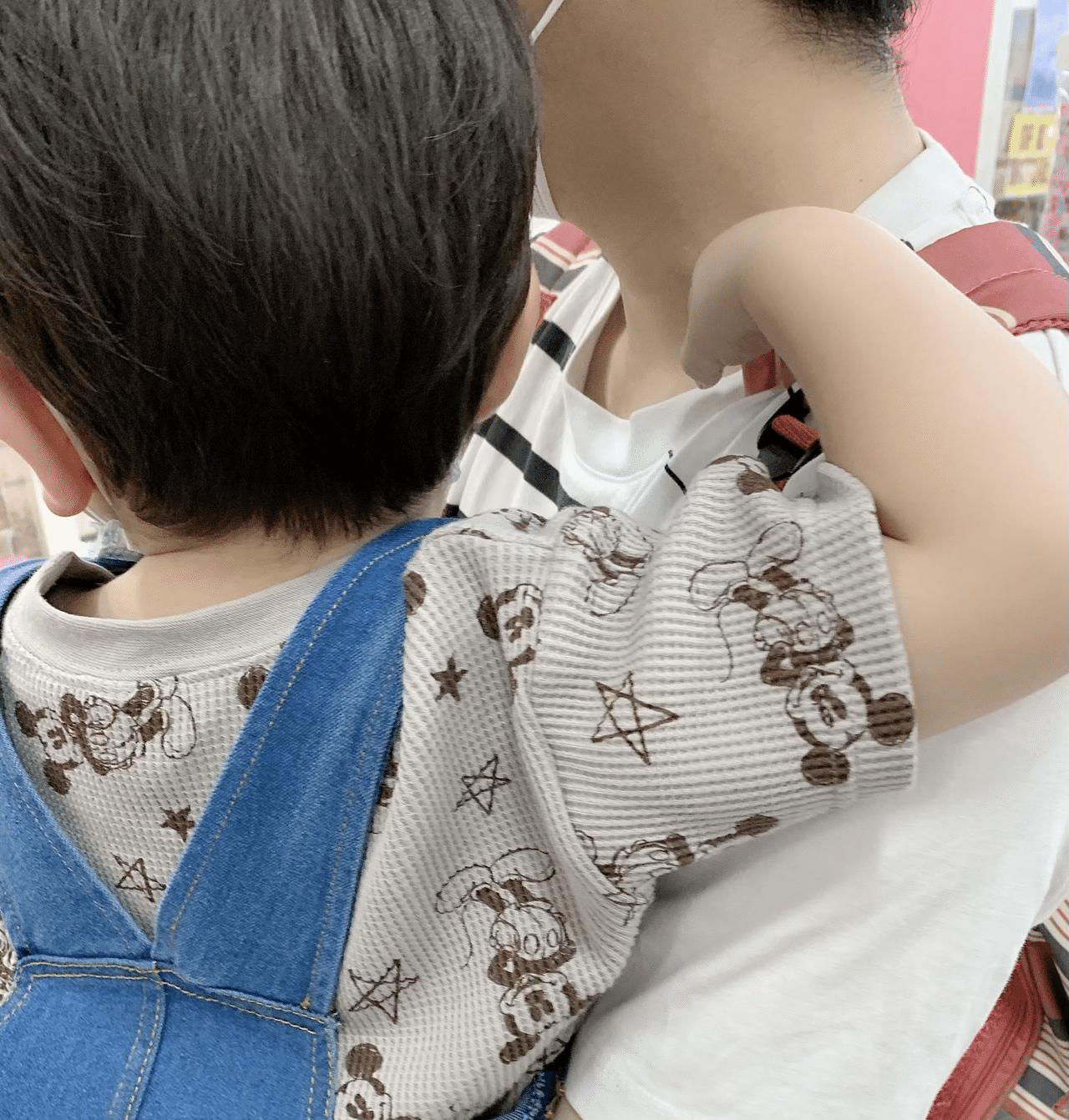 お迎えに来てくれた旦那さんと息子くん ピンクのリュックは私のマザーズバッグ きなりくんたのしかったー って 生成くん めちゃくちゃカッコ良かったよ 佐藤健くん含め他のキャストの皆様も 彩 Note お迎えに来てくれた旦那さんと息子くん ピンクのリュックは私のマザーズバッグ きなりくんたのしかったー って 生成くん めちゃくちゃカッコ良かったよ 佐藤健くん含め他のキャストの皆様も 彩 Note