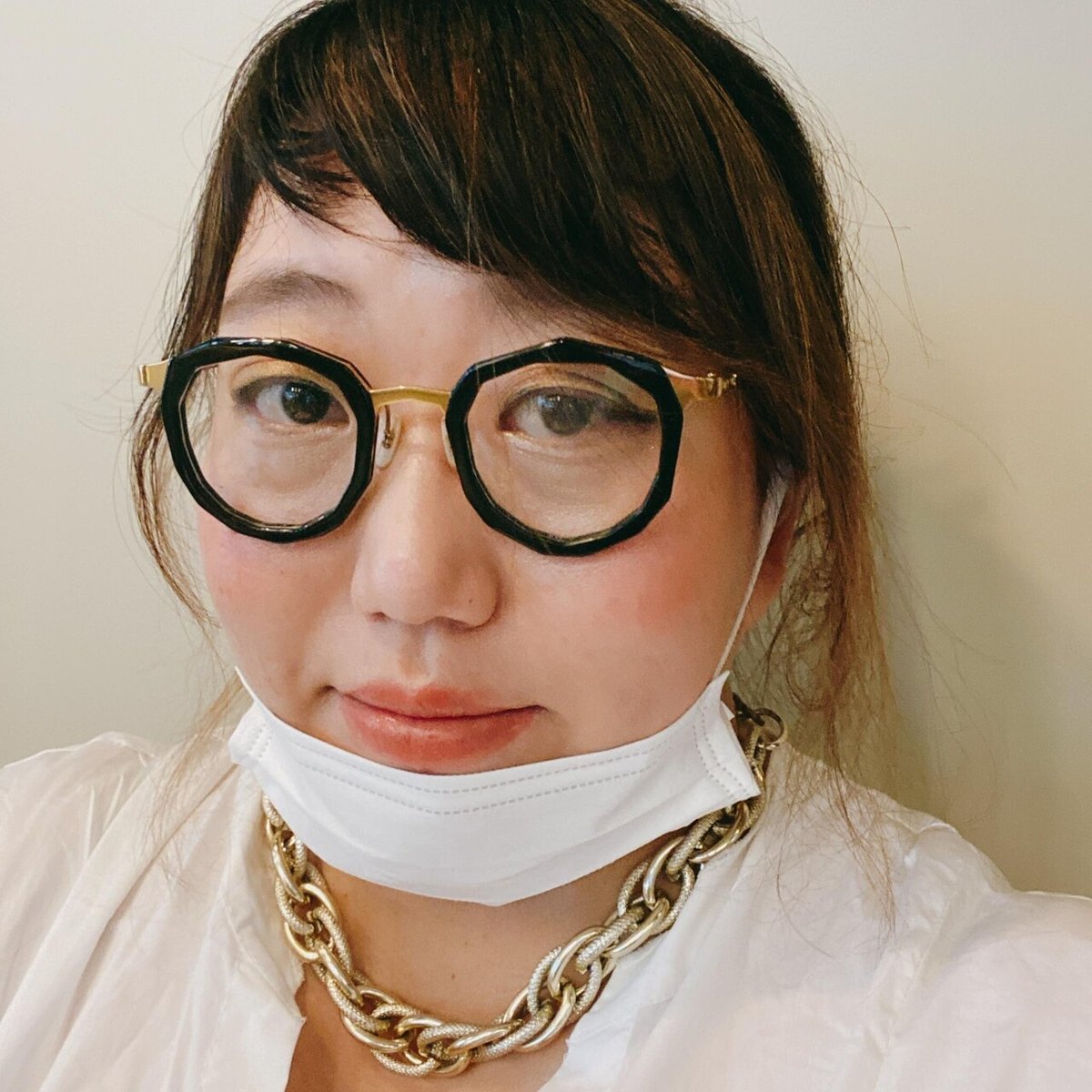 すぐ始められてZOOMで差がつく「笑顔」の話。｜chicca by pooks