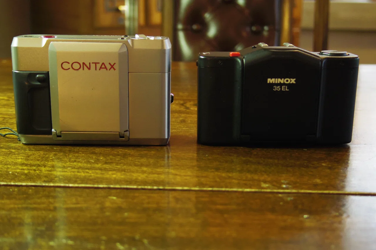 MINOX 35 EL コンパクトフィルムカメラ動作確認済みキレイです MINOX35 MINOX 35 EL コンパクトフィルムカメラ動作確認済みキレイです MINOX35