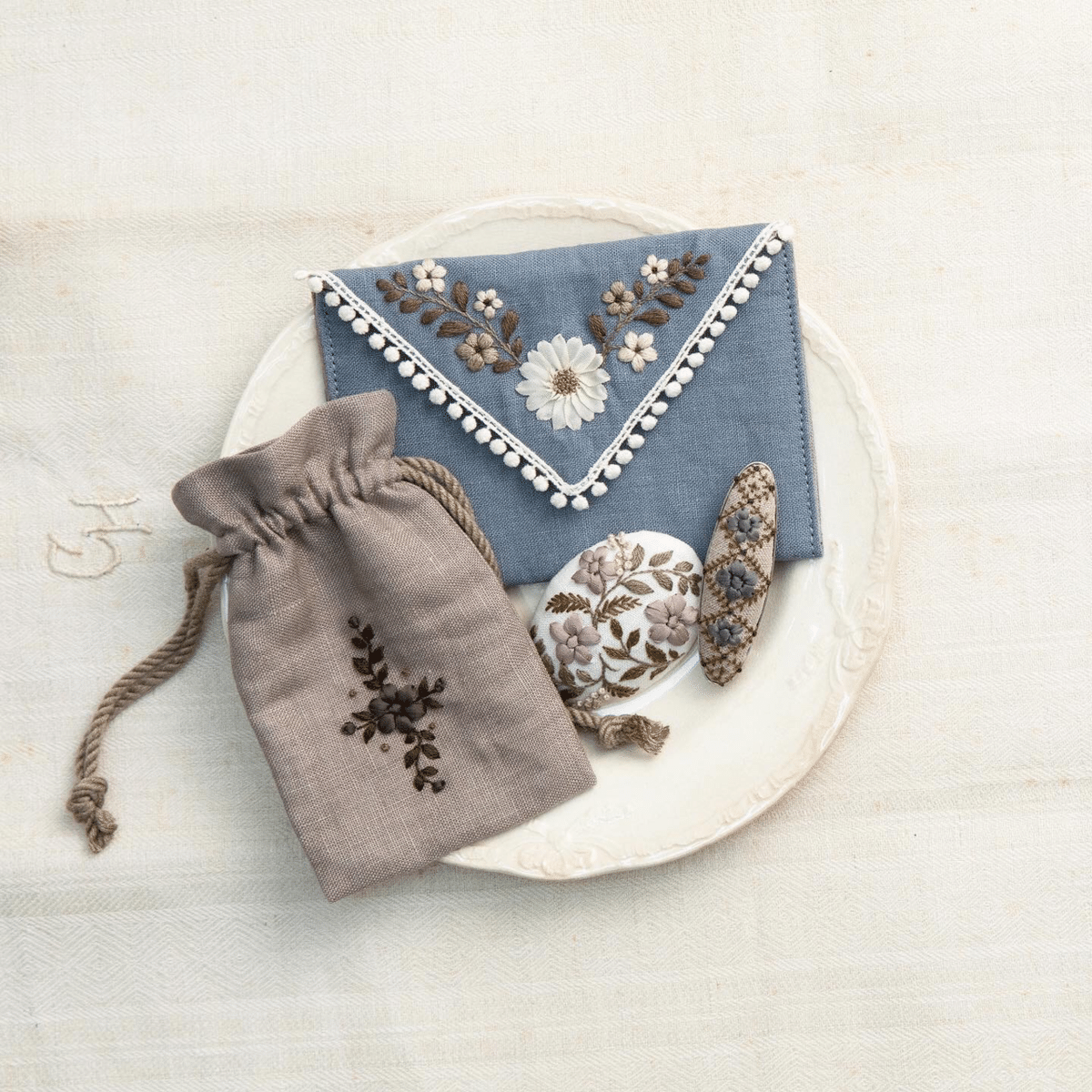 new❤️リボン刺繍の見本ページ①❤️20分の1ドール アウトフィット