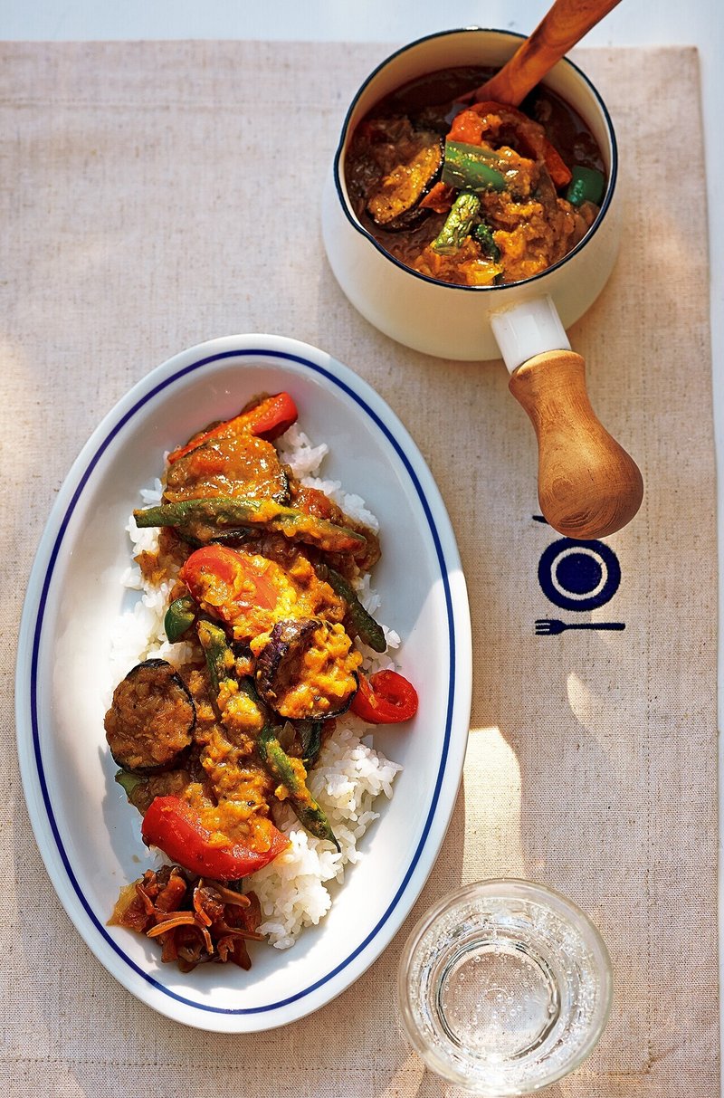夏野菜を味わう本格カレーでランチにしませんか スパイスとハーブと栗原はるみ 夏野菜を味わう本格カレーでランチにしませんか スパイスとハーブと栗原はるみ