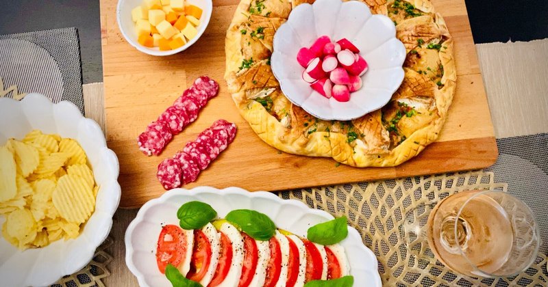 ユーロ を見ながら チーズ尽くしのアペロ ユイじょり Note ユーロ を見ながら チーズ尽くしのアペロ ユイじょり Note