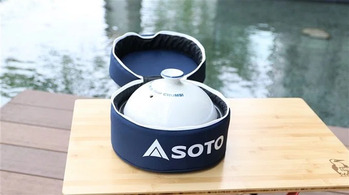 人気すぎて入手困難！？SOTOとCHUMSがコラボレーションした陶器製燻製