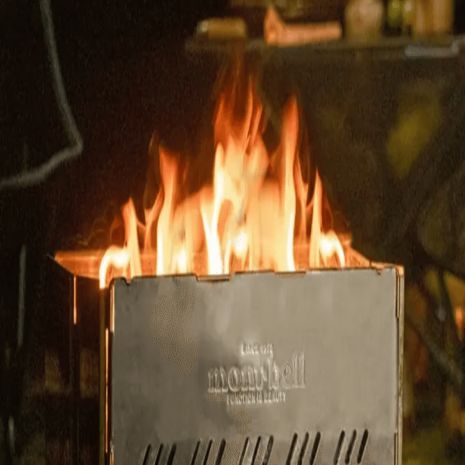 モンベルから高い燃焼効率を実現した焚火台が登場！『フォールディング