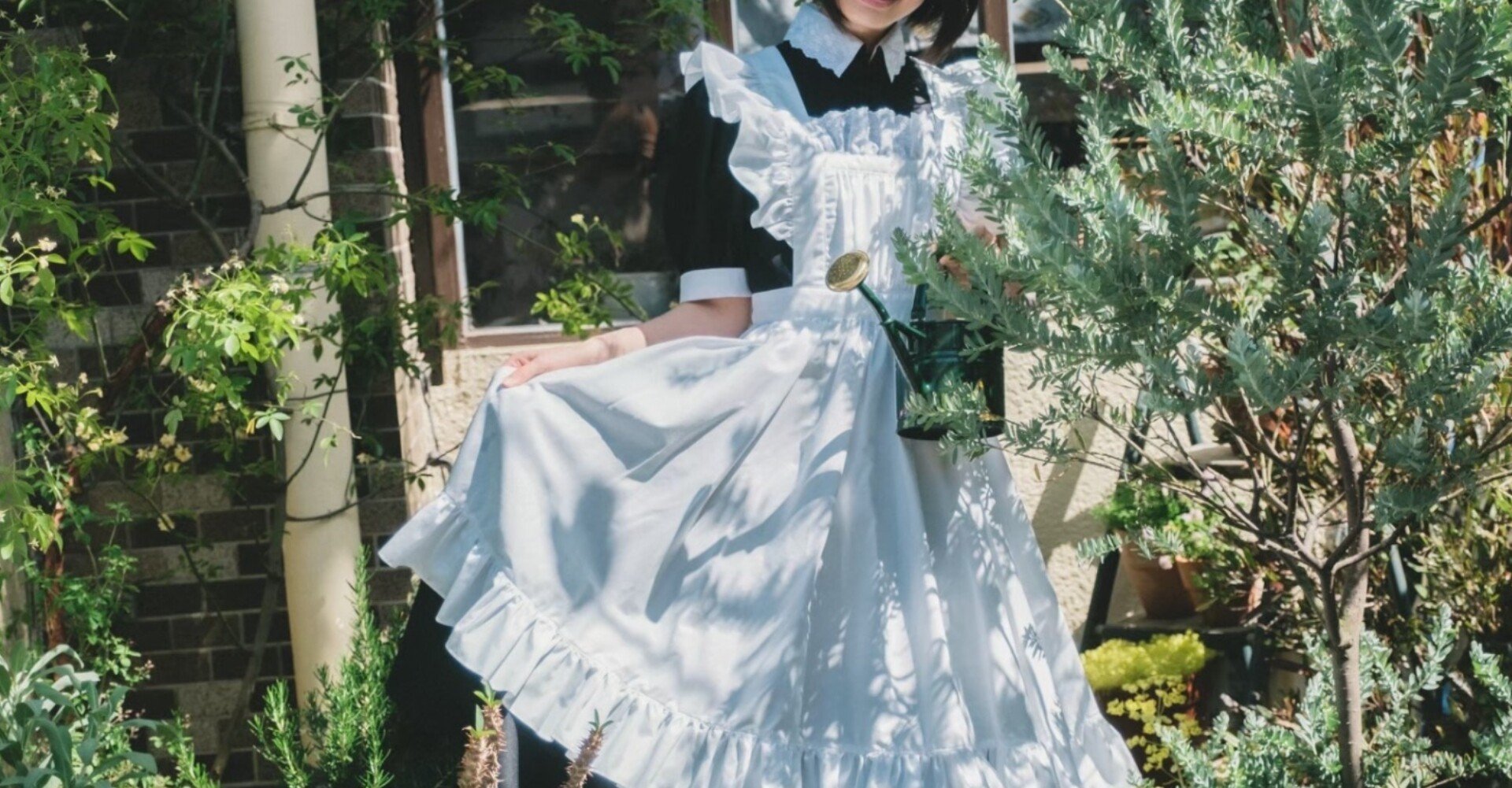 制服 フリルとリボンとワンピースのわけ Birthday More Note