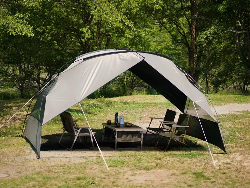 The 'Maguro Shade,' a large shade that is lightweight and compact