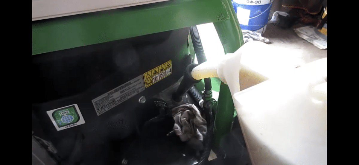 これだけは絶対にやってほしい 乗用モアーの点検整備 井上寅雄農園 井上隆太朗 Note これだけは絶対にやってほしい 乗用モアーの点検整備 井上寅雄農園 井上隆太朗 Note