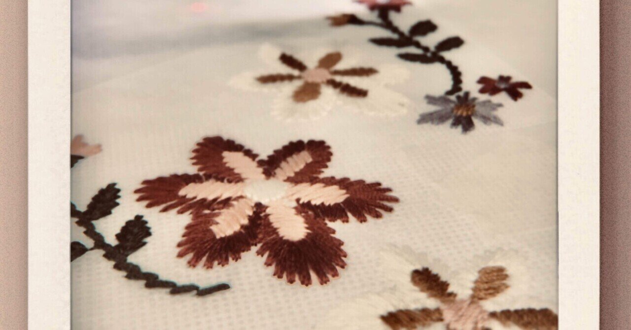ネイビー メッシュポーチ刺繍デザイン Enjeau プレゼント 日本製 イニシャル刺繍 AHKMNRSTY メッシュ