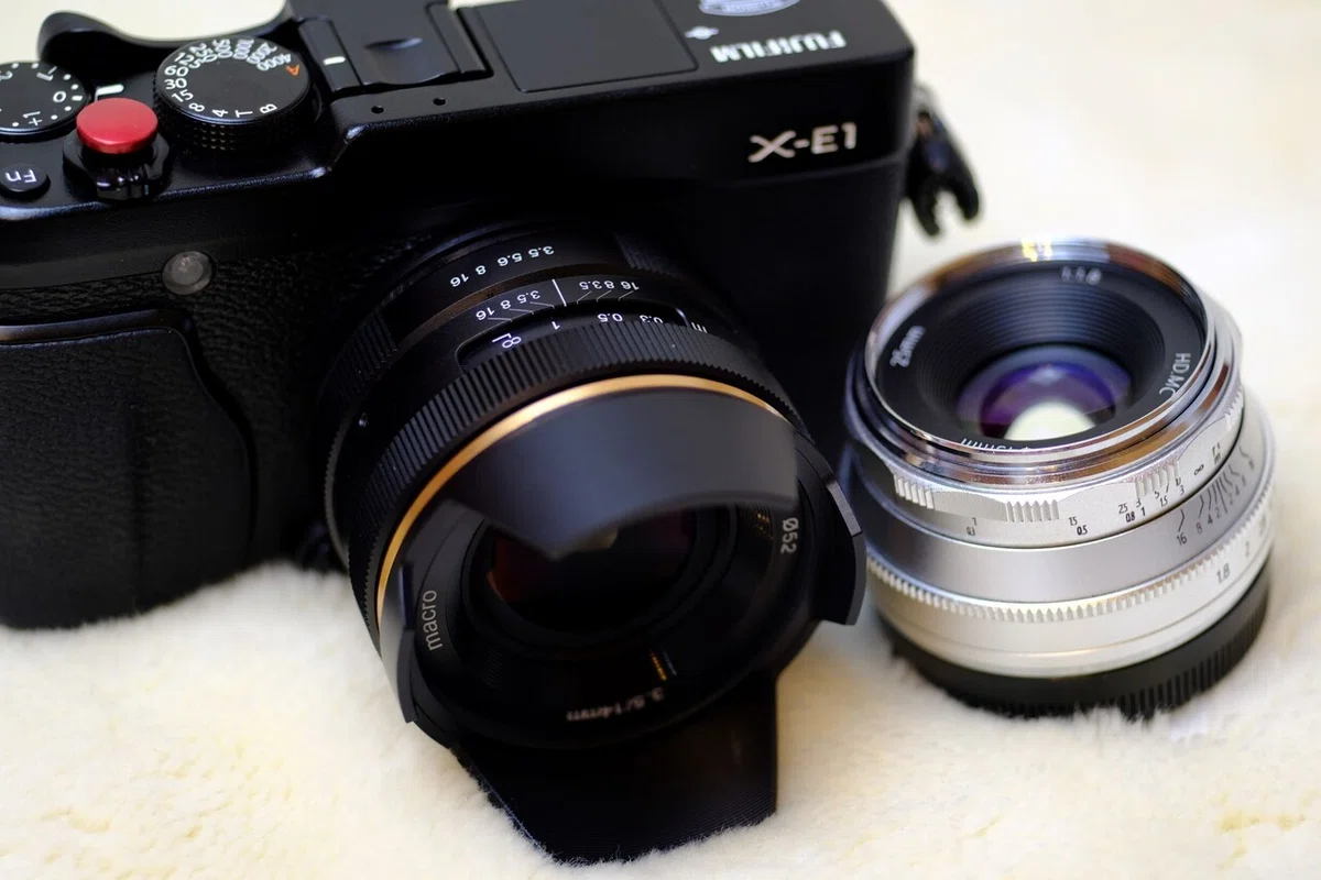 Fujifilm X-A2 ミラーレスカメラ レンズ2本付き（ミラーレス一眼 