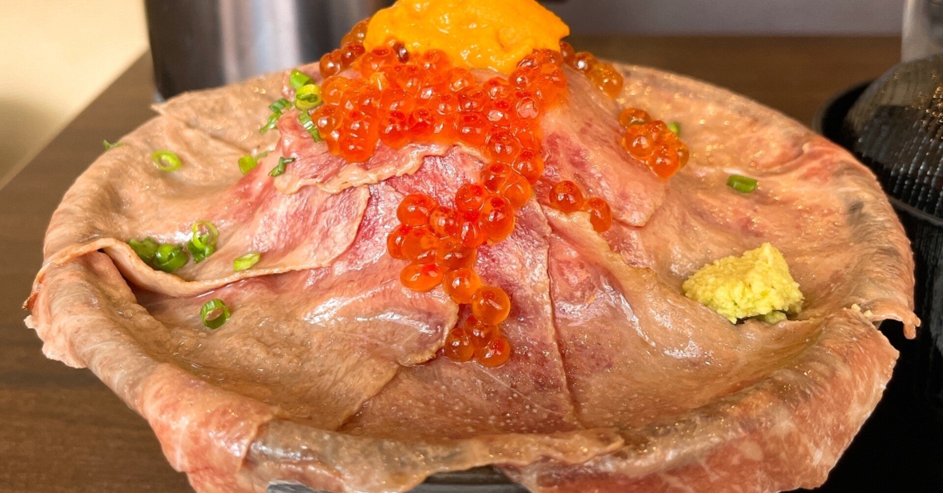 渋谷のインスタ映え海鮮丼 肉ドレス海鮮丼 オカランガイド Note