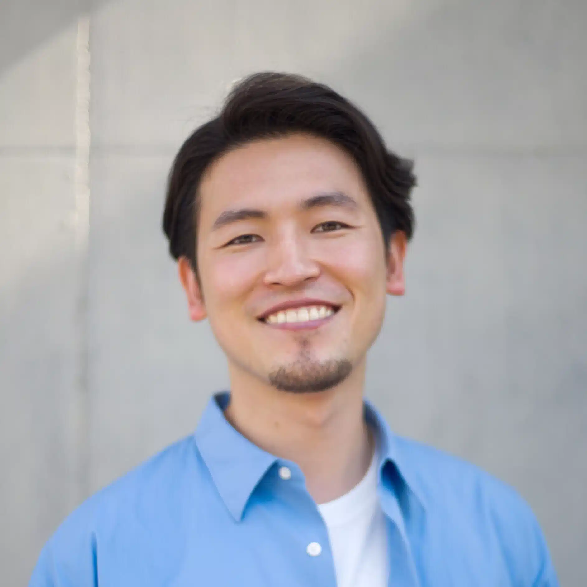 中川諒 / 『いくつになっても恥をかける人になる』著者