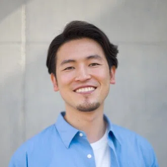 中川諒 / 『いくつになっても恥をかける人になる』著者