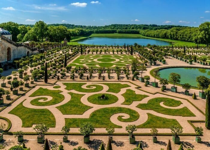 Amazon.co.jp: フランス式庭園の魅力とル・ノートルの世界 The