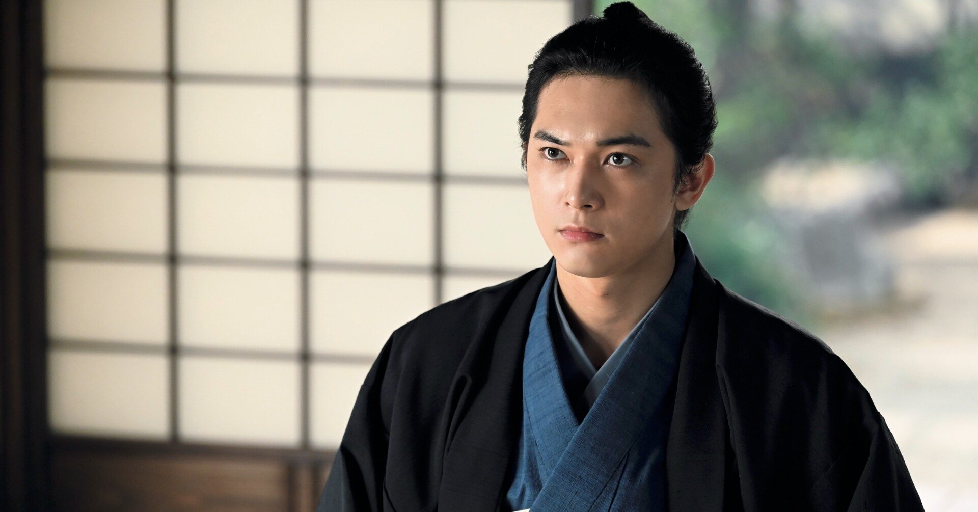 Amazon.co.jp: 吉沢亮 特大ポスター 青天を衝け レア ラスト1枚