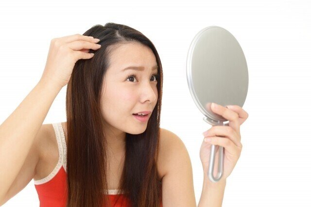 若白髪が多いと早死にする はげない 金持ち 老けてみえる 若白髪が多い女性の治す方法 Shira Girl Note 若白髪が多いと早死にする はげない 金持ち 老けてみえる 若白髪が多い女性の治す方法 Shira Girl Note