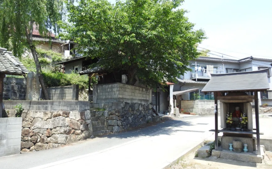 貴船荒神社拝殿
