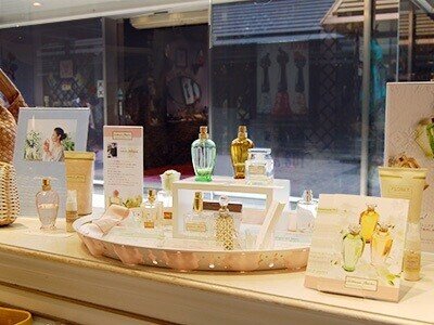 アントニアズフラワーズ―Antonia's Flowers Fragrance Reviews