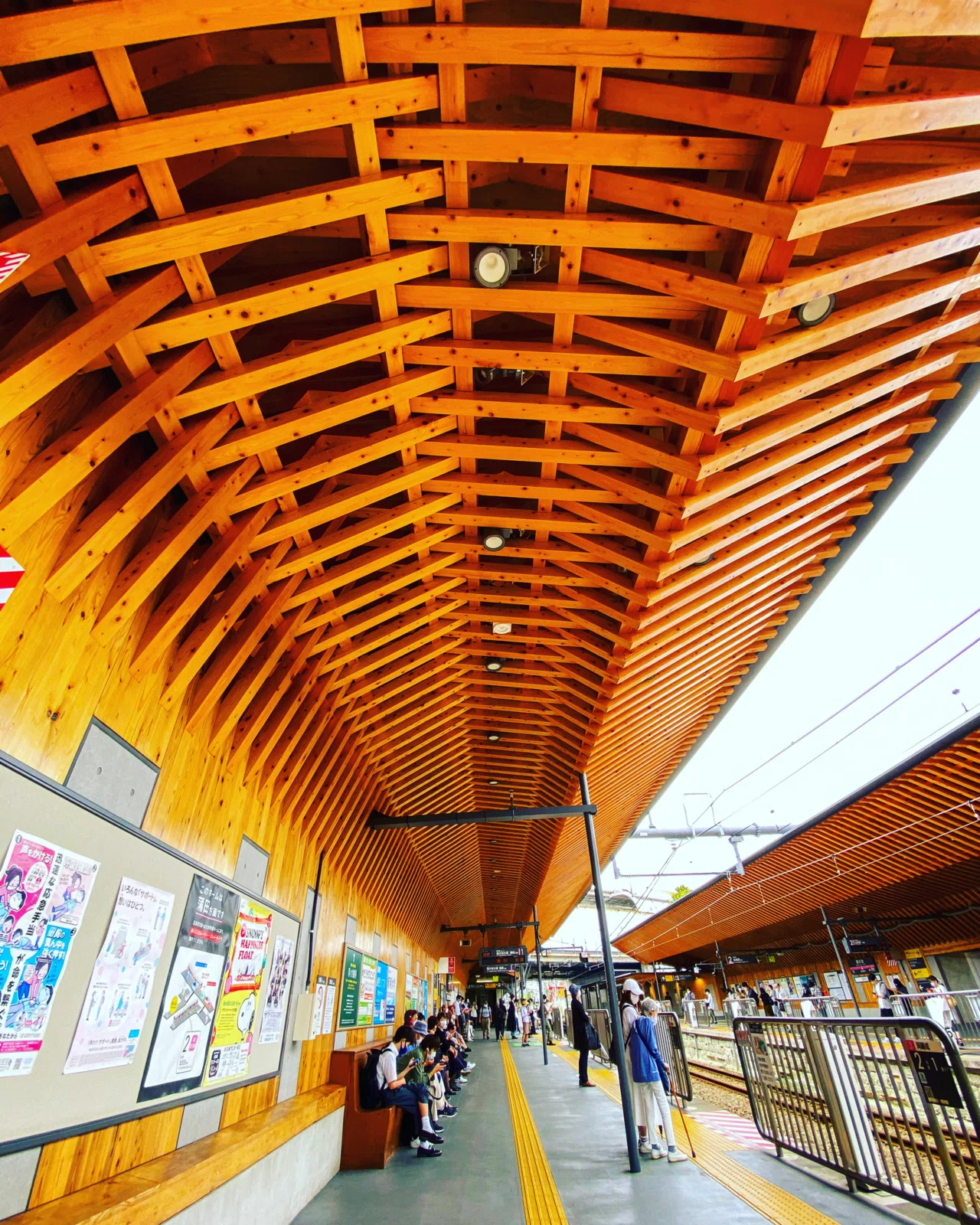 東京建築巡り〜温かみのある木造駅舎 |東京の建築&アート巡りオタク@tanrock