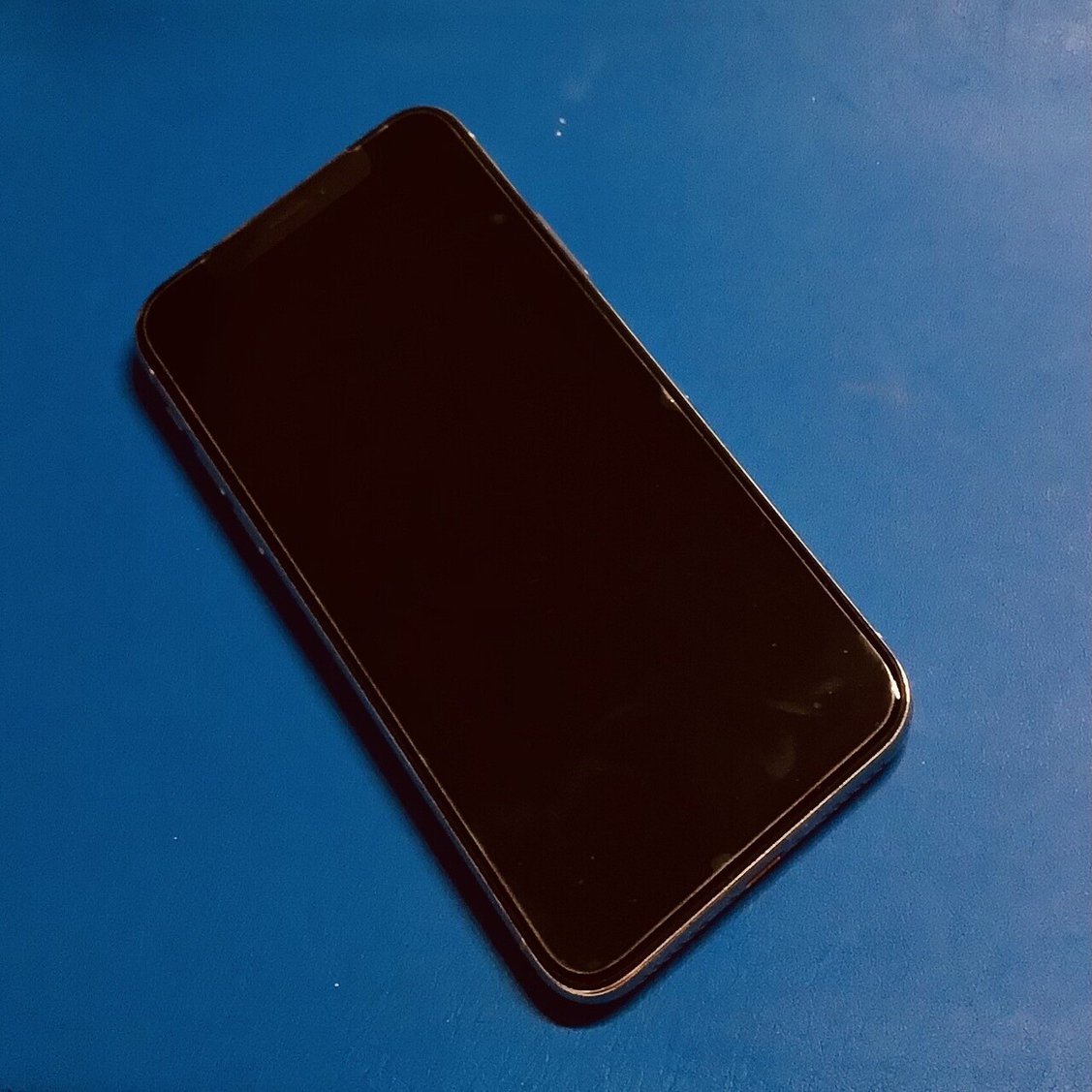 保護フィルムは風呂場で全裸で貼らなくてもいい時代になっていたんだな 峰村 佳 ねむ Note