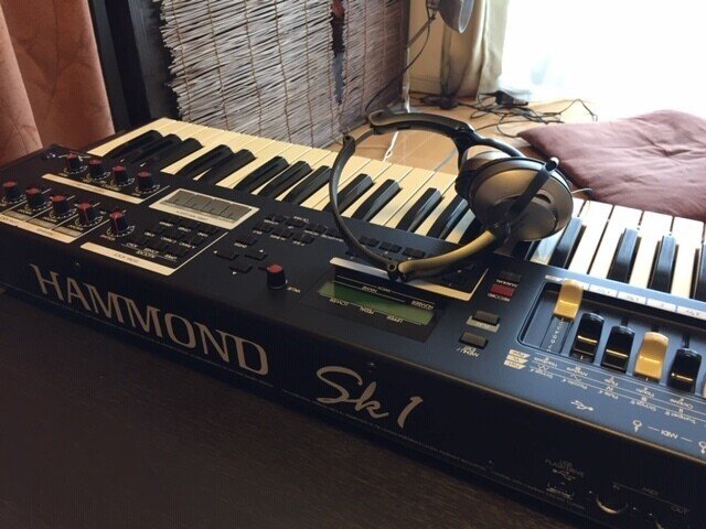 ピアノとオルガンの日々 ハモンドオルガン・キーボード「HAMMOND SK-1