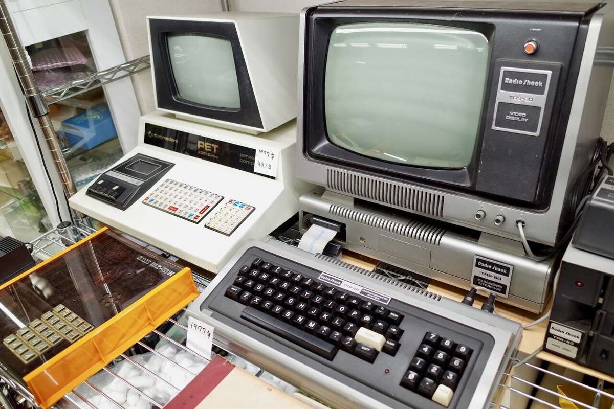 ビジネスマンのポケコン入門―誰でもできるコンピュータ (1983年) ビジネスマンのポケコン入門―誰でもできるコンピュータ (1983年)