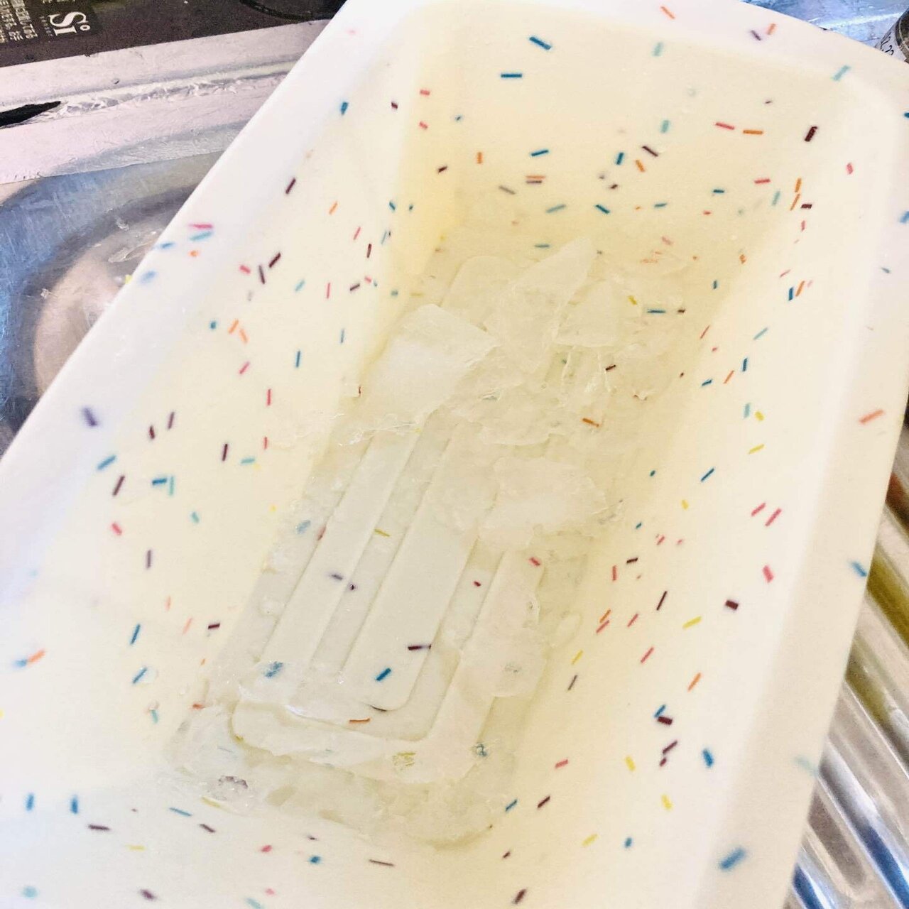 ブロック氷は100均のパウンドケーキ用シリコン型で楽に作れる ディスク百合おん Note