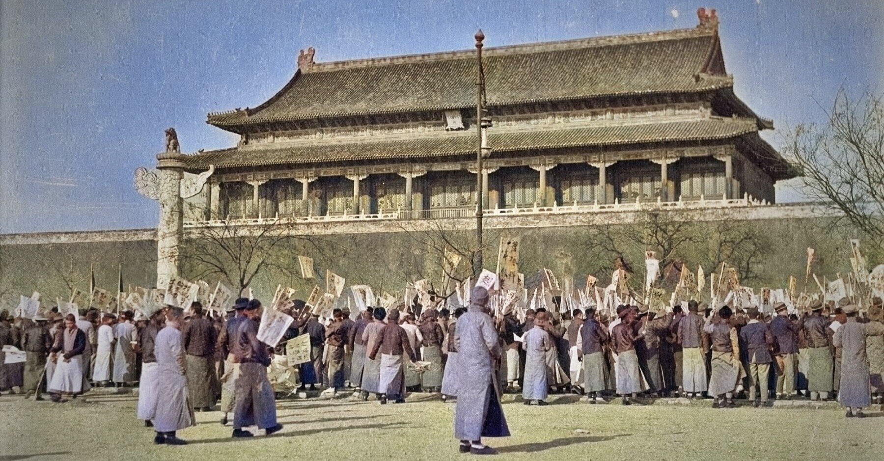 百年ニュース】1920（大正9）5月4日（月）五四運動の1周年記念日。パリ