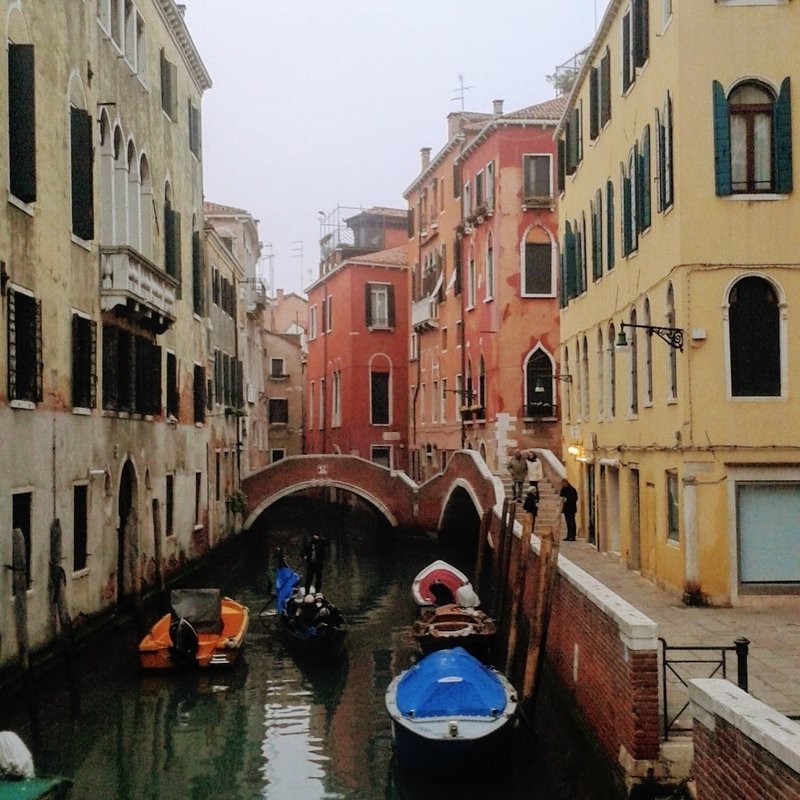 騙されたと思ってベネチアに泊まってほしい ワダシノブ イラスト マンガ Note