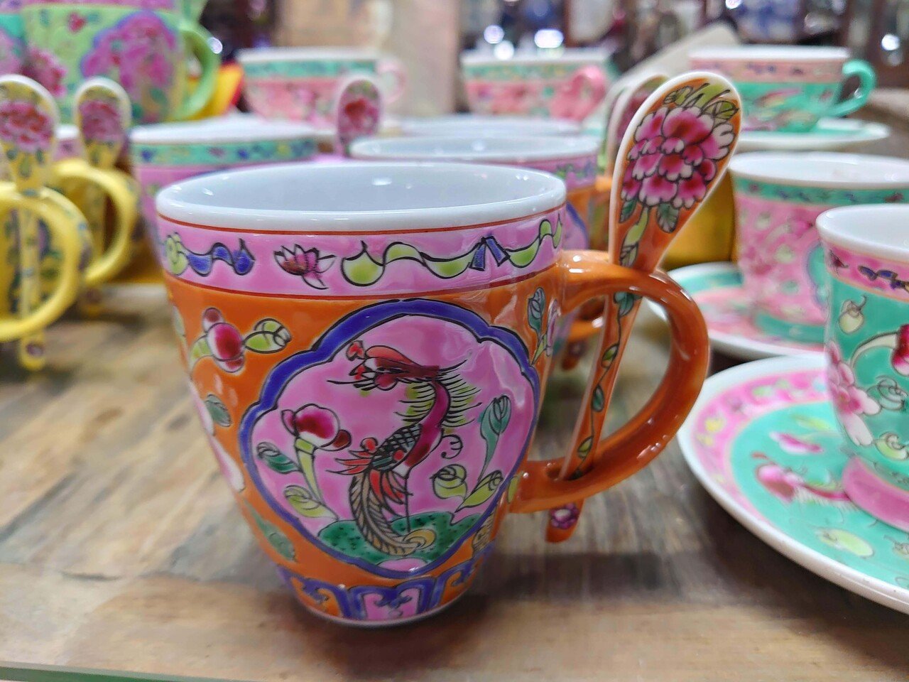 陶器の窯もとへ行ったら、食器ジャングルだった話。（シンガポール