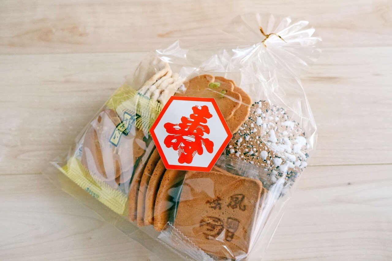 ハレの日に花を添える お嫁さん菓子 って知ってる 宮津市広報 ハレの日に花を添える お嫁さん菓子 って知ってる 宮津市広報