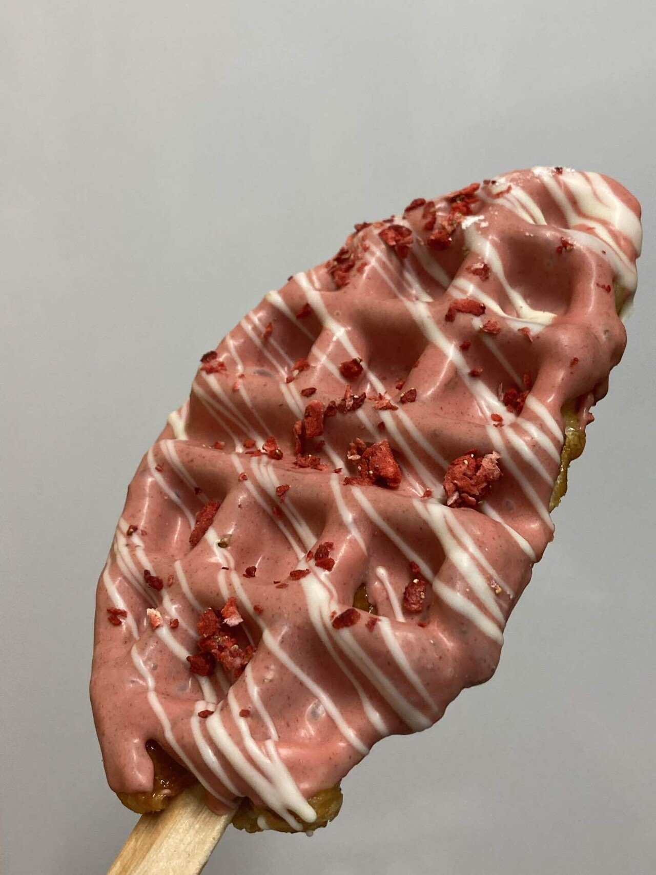 すごいカロリー爆弾をいただきました 堀江にある Wafla ワッフラ というお店のワッフルです 食べた瞬間に これは ダイエットの対局にある 食べ物 と体が反応しました 笑 めちゃくちゃ美味 谷本健誌 Note