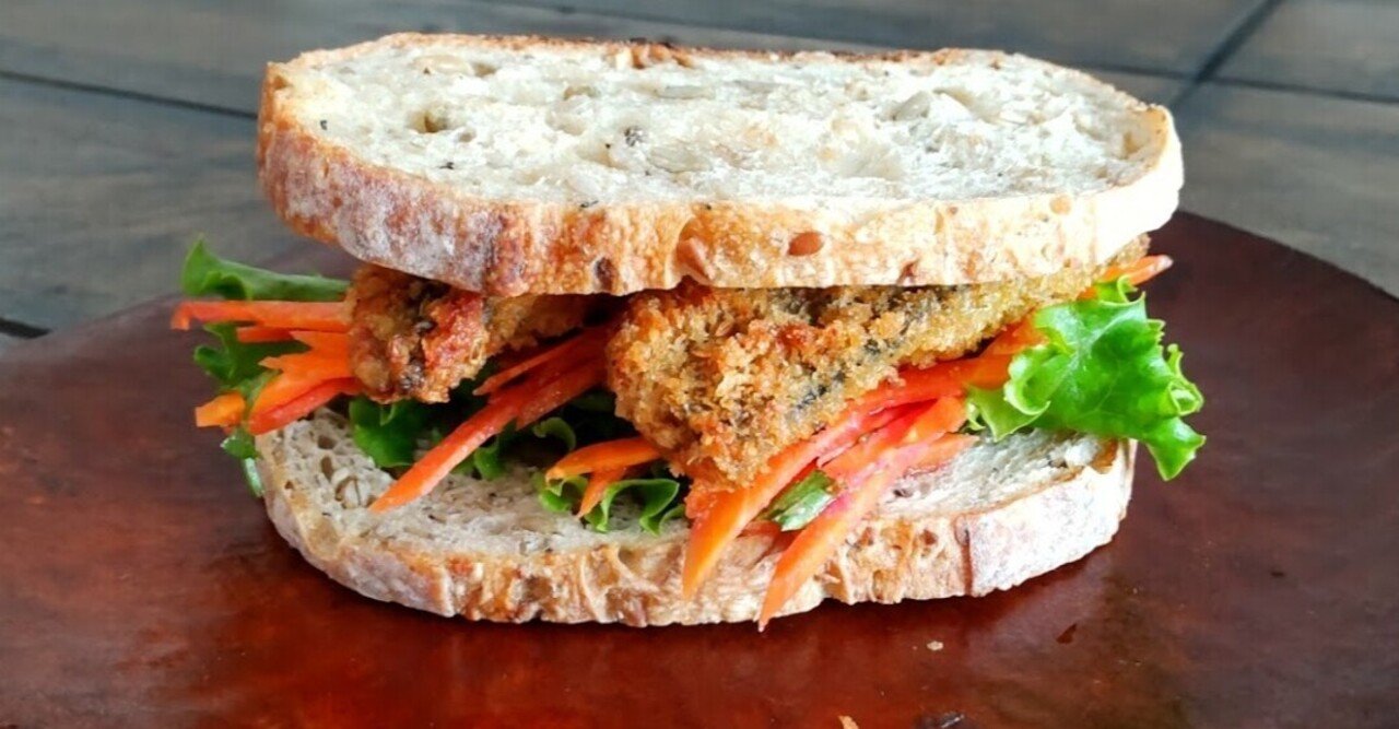 トビウオのスパイシーフライが残ったので 富山もんで作るサンドイッチ 吉田ハル Note トビウオのスパイシーフライが残ったので 富山もんで作るサンドイッチ 吉田ハル Note