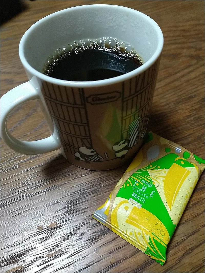 カップ1杯のコーヒーはブラックホールにも似て 本のひととき 高遠菜萌 Note