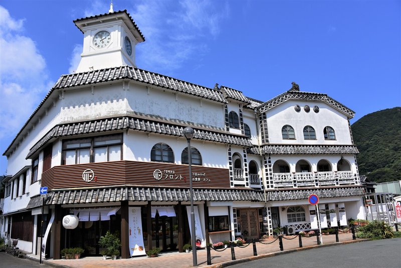 伊豆急下田駅と共に60年 人と人を繋ぐお店 下田時計台フロント With Shimoda Note 伊豆急下田駅と共に60年 人と人を繋ぐお店 下田時計台フロント With Shimoda Note