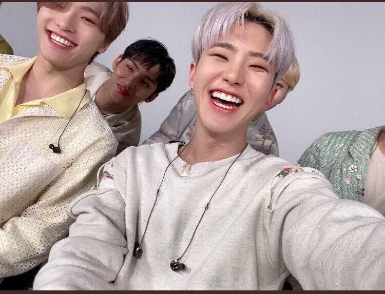 みんな落ち込んだ時にはホシ君を見たらいいのに｜あぷりこ