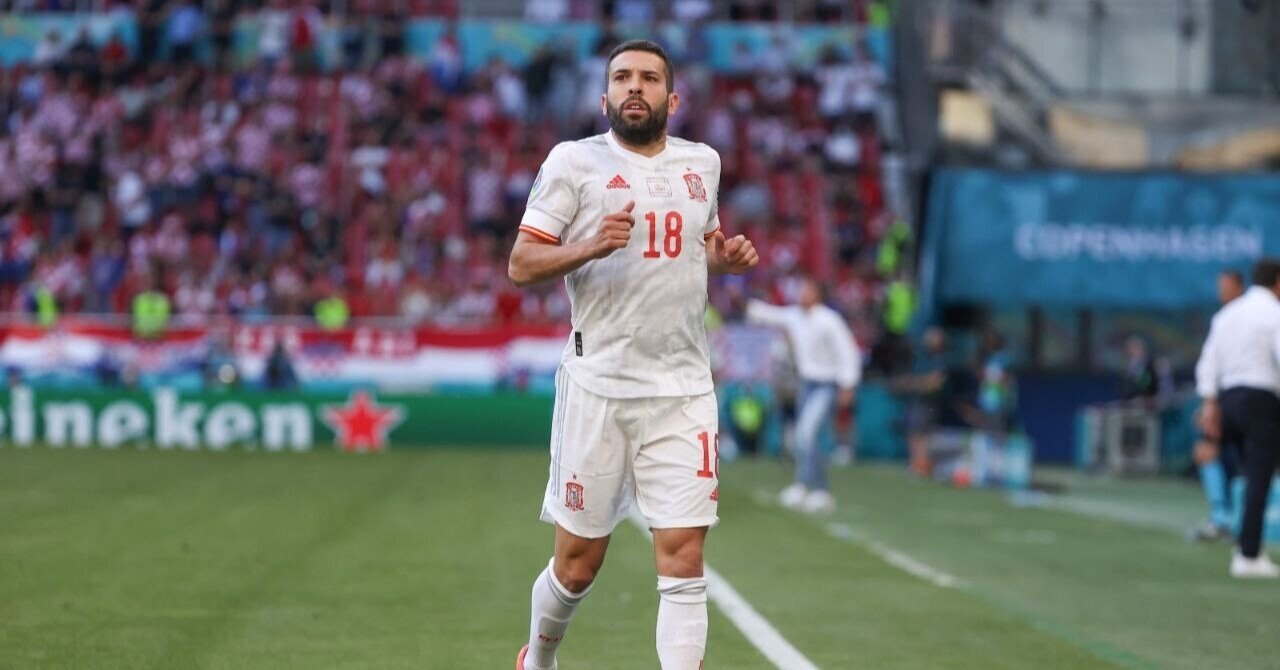 エリア内を守ることから逆算されたサイドバックのポジショニング なぜサイドバックは内側に絞るのか 小嶋将太 アナリスト Note エリア内を守ることから逆算されたサイドバックのポジショニング なぜサイドバックは内側に絞るのか 小嶋将太 アナリスト Note