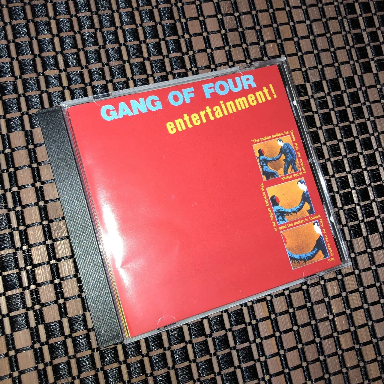 Gang of Four の『Entertainment!』を聴いてみた編｜内山 結愛