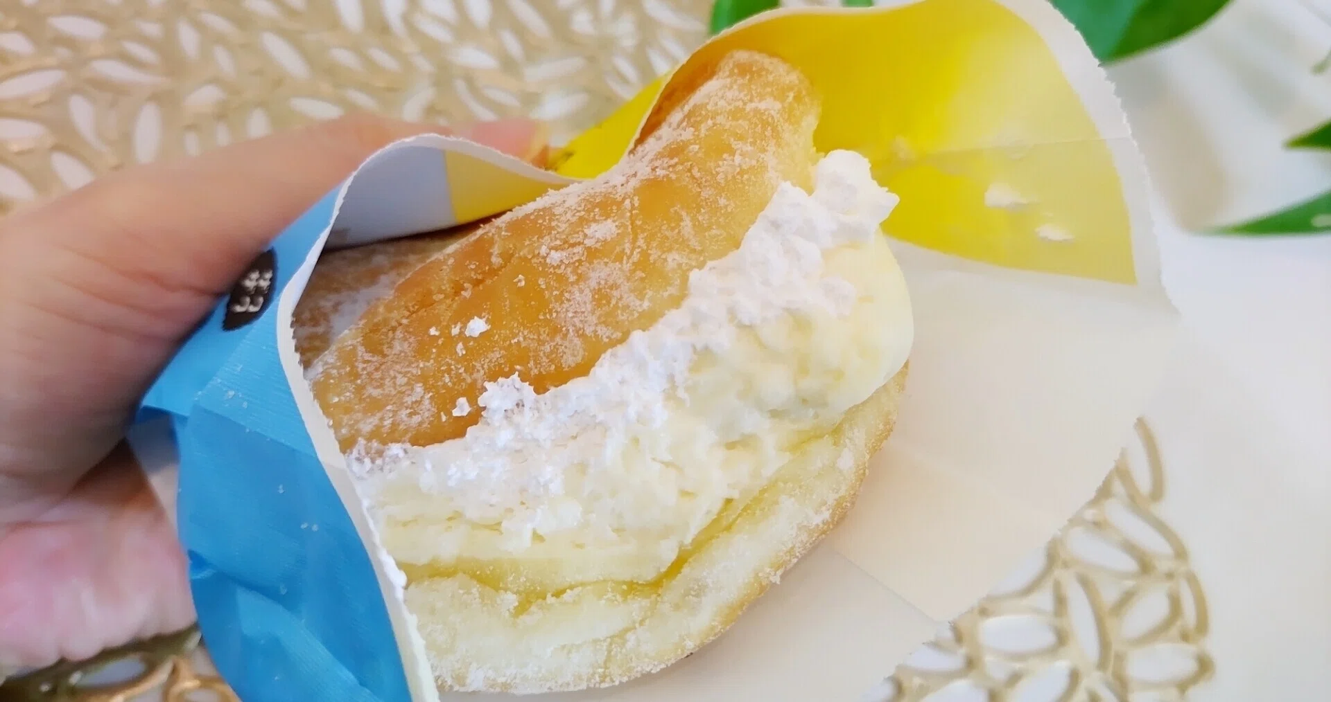 食レポ】ミスド x BAKE ＆ ZAKUZAKUの最強コラボ！売り切れ前にお店に