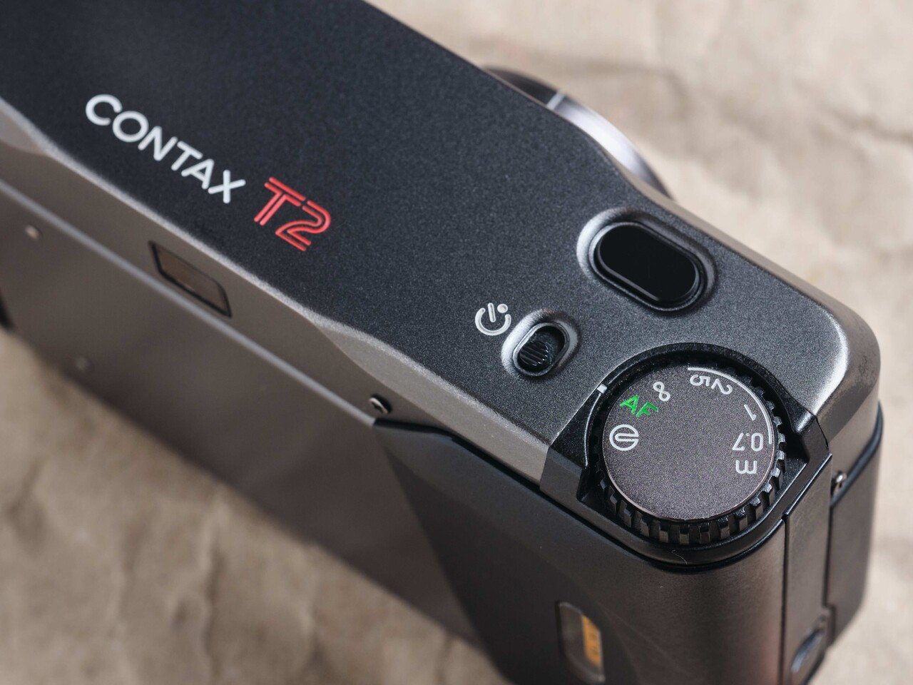 日常に寄り添うカメラ CONTAX T2 【レビュー】(作例追加)|Yuki 日常に寄り添うカメラ CONTAX T2 【レビュー】(作例追加)|Yuki