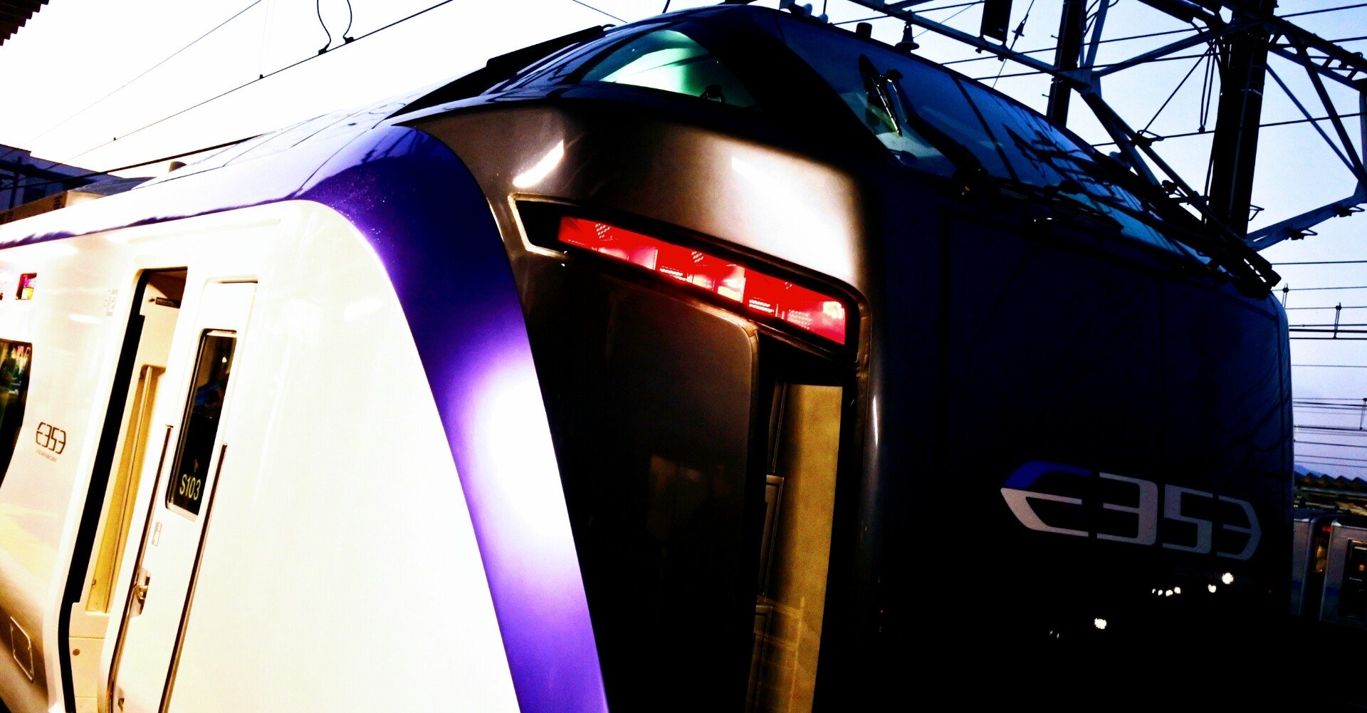 乗車記】E353系「スーパーあずさ」一番列車のグリーン車に乗車